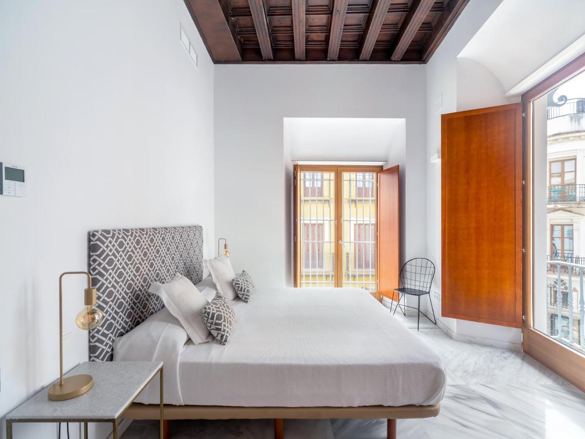 numa I Molina Apartments Sevilla Exterior foto
