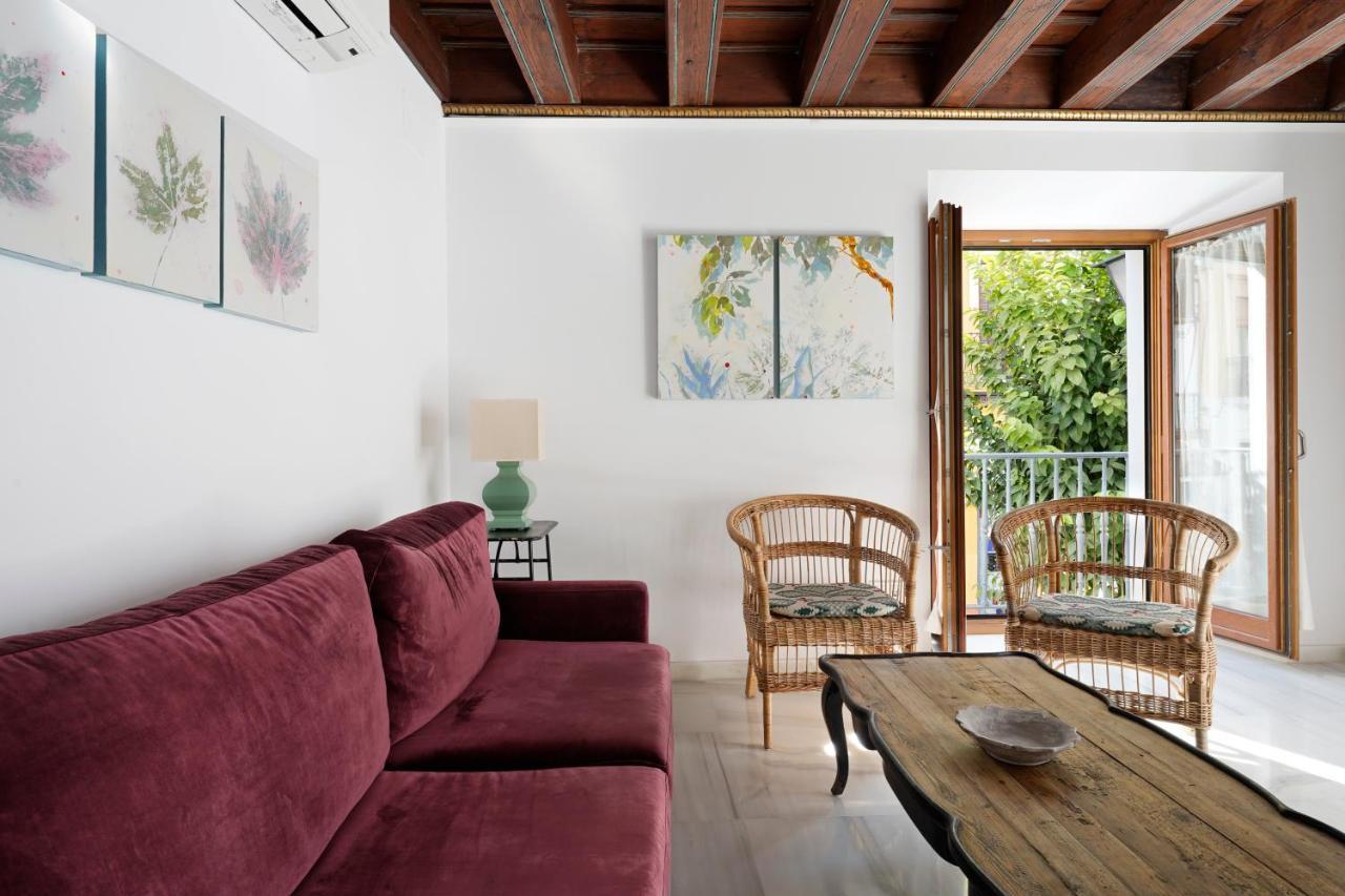 numa I Molina Apartments Sevilla Exterior foto