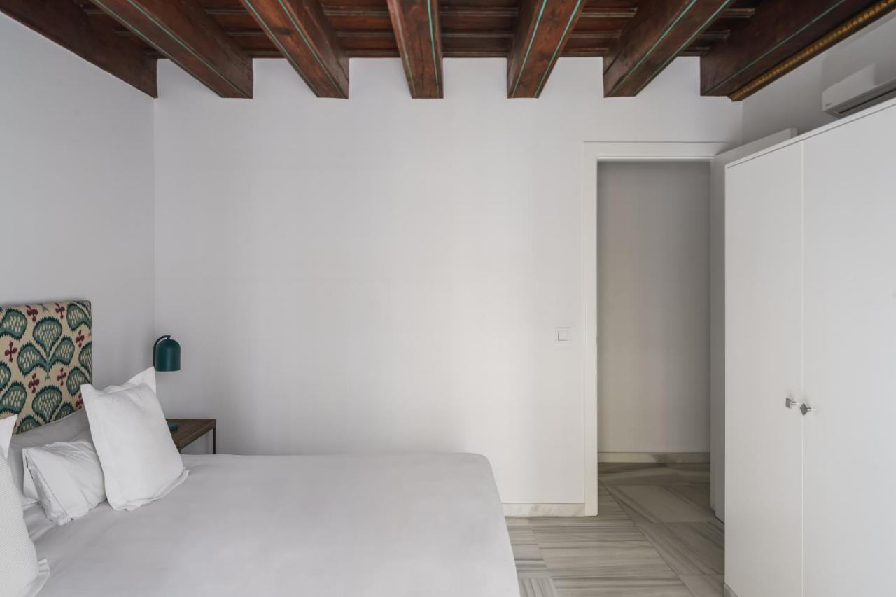numa I Molina Apartments Sevilla Exterior foto